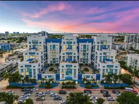 7600 Collins Ave #400, Miami Beach, FL 33141