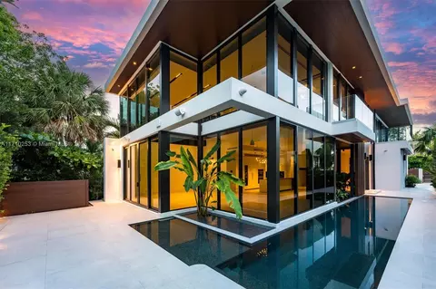 3306 NE 16th St, Fort Lauderdale, FL 33304