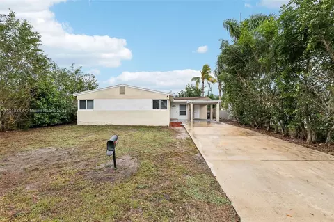 6660 Charleston St, Hollywood, FL 33024