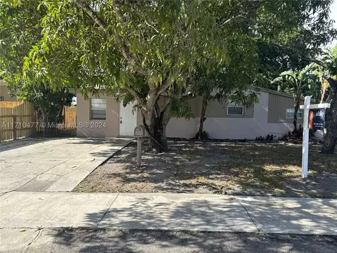 1610 N 70th Way, Hollywood, FL 33024