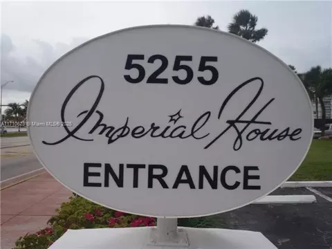 5255 Collins #1A, Miami Beach, FL 33140
