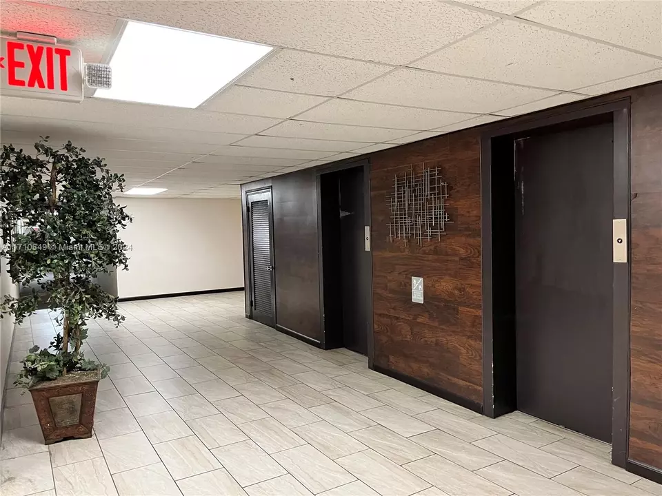 Entry Way - 15888 SW 95th Ave #305, Miami, FL 33157 photo 3 of 3