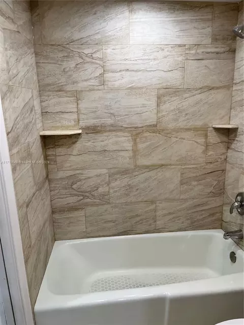 Bath - 15888 SW 95th Ave #305, Miami, FL 33157 photo 1 of 6