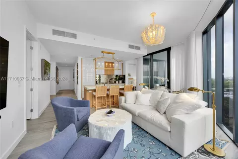 2831 S Bayshore Dr #1005, Miami, FL 33133