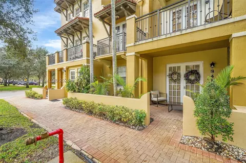 848 SW 147th Ave #3004, Pembroke Pines, FL 33027