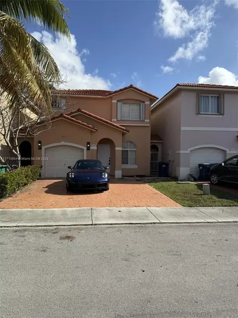 5921 SW 162nd Ct, Miami, FL 33193