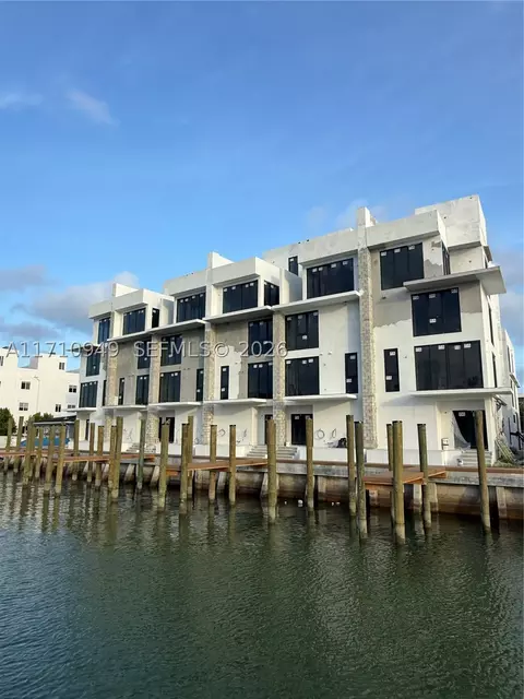 2005 Calais Dr #7, Miami Beach, FL 33141