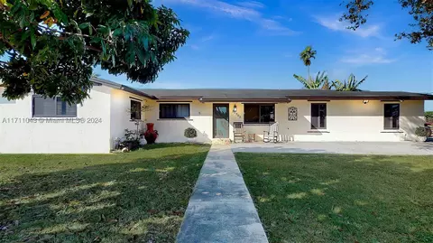 27200 SW 162nd Ave, Homestead, FL 33031