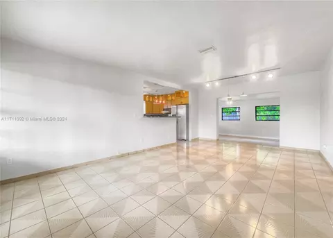 5451 W 7th Ave, Hialeah, FL 33012 photo 11