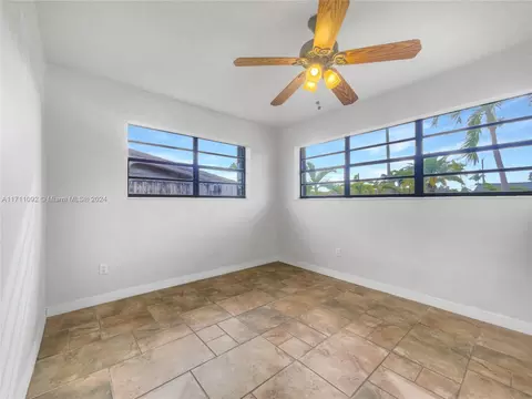 5451 W 7th Ave, Hialeah, FL 33012 photo 13