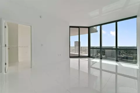 851 NE 1st Ave #4308, Miami, FL 33132