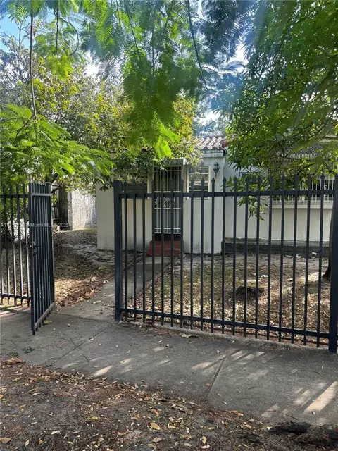 90 NE 48th Street Ne Buena Vis, Miami, FL 33137