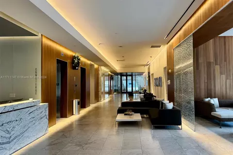 Entry Way - 68 SE 6th St #1112, Miami, FL 33131 photo 3 of 3