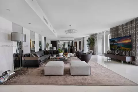 150 Sunny Isles Blvd #1-PH3, Sunny Isles Beach, FL 33160