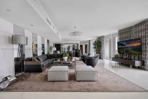 150 Sunny Isles Blvd #1-PH3, Sunny Isles Beach, FL 33160