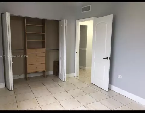 4165 W 6th Ct, Hialeah, FL 33012 photo 9