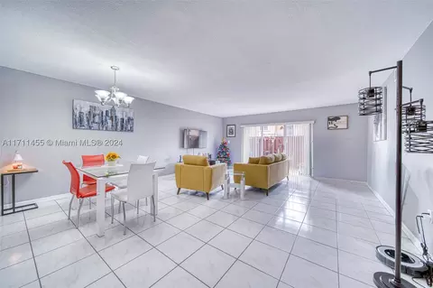 14911 SW 80th St #105, Miami, FL 33193