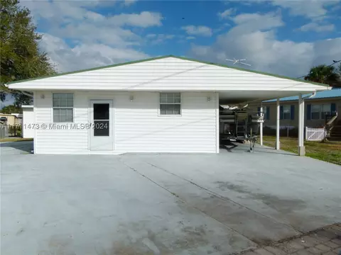 1083 Lime St, Bulkhead Ridge, FL 34974