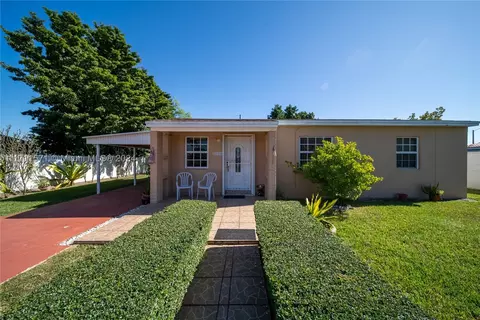 3725 SW 83rd Ave, Miami, FL 33155
