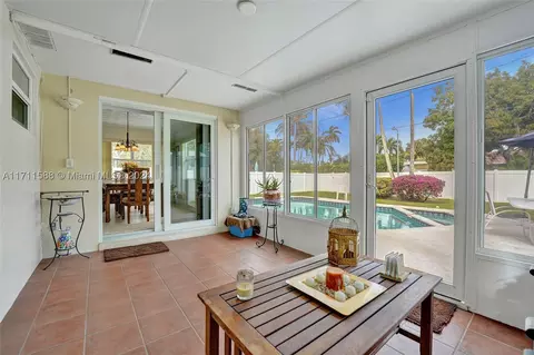 1407 Harding St, Hollywood, FL 33020