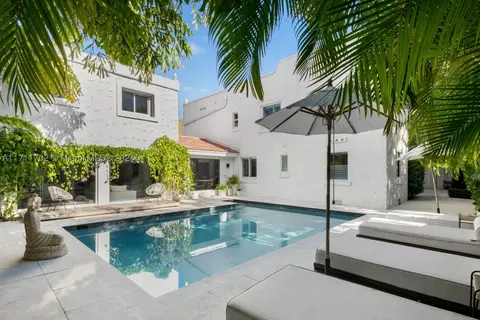 2974 Old Alton Rd, Miami Beach, FL 33140