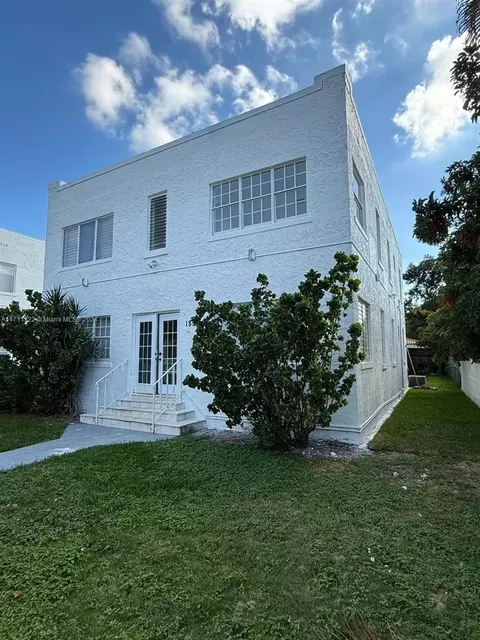 1852 SW 22nd Ter, Miami, FL 33145