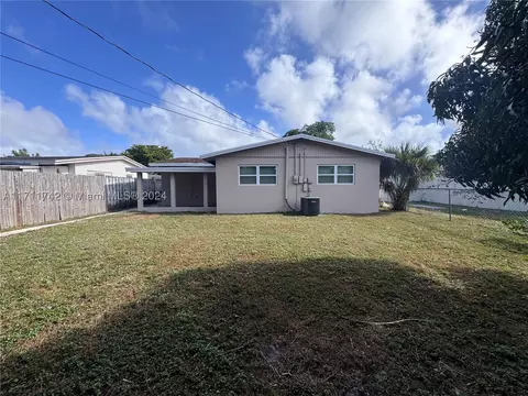 521 NW 16th Ave, Fort Lauderdale, FL 33311