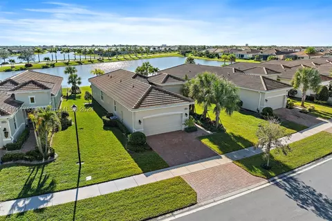 8907 SW Pepoli Way, Port Saint Lucie, FL 34987