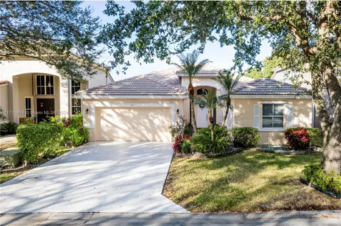 5417 NW 48th St, Coconut Creek, FL 33073