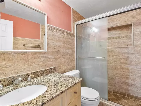 241 W 33rd St, Hialeah, FL 33012 photo 24