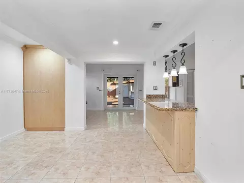 241 W 33rd St, Hialeah, FL 33012 photo 11