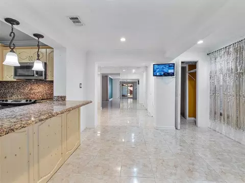 241 W 33rd St, Hialeah, FL 33012 photo 13