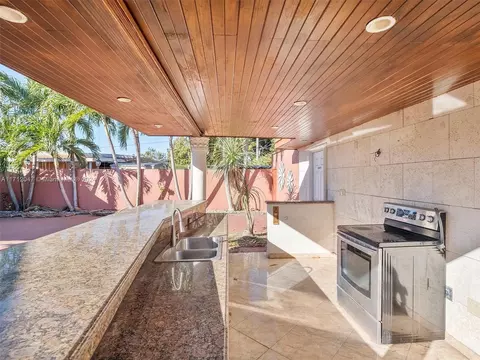 241 W 33rd St, Hialeah, FL 33012 photo 45