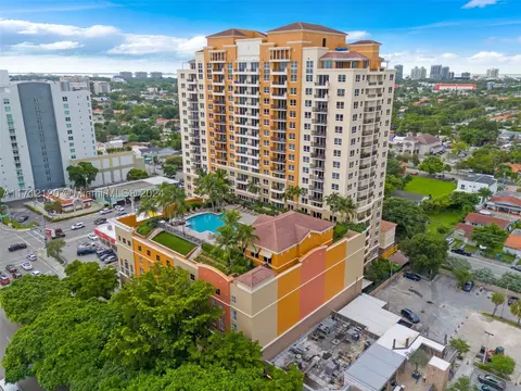 3232 SW Coral Way #203, Miami, FL 33145