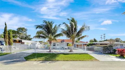 1685 SW 67th Ct, Miami, FL 33155