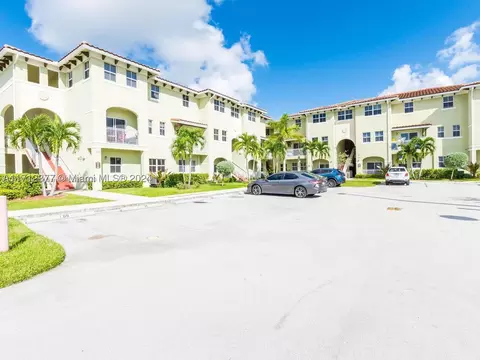 260 NW 109th Ave #104, Miami, FL 33172