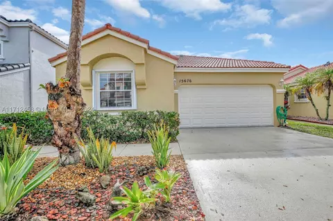 15676 NW 12th Mnr, Pembroke Pines, FL 33028