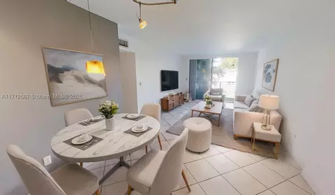 1605 Bay Rd #202, Miami Beach, FL 33139