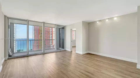 2200 NE 33rd Ave #17H, Fort Lauderdale, FL 33305