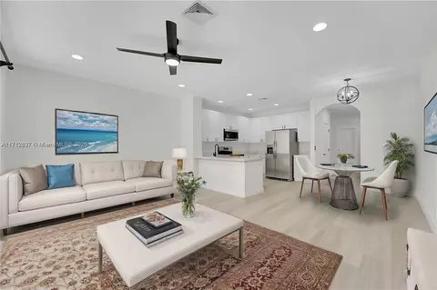8058 Bellagio Ln #8058, Boynton Beach, FL 33472