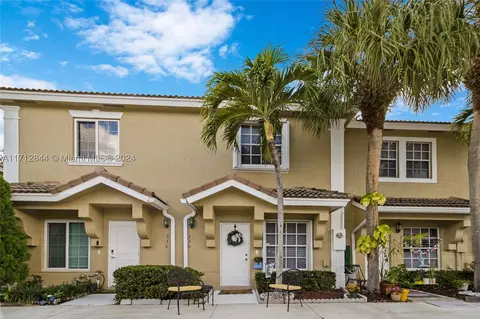 336 SW 120th Ave, Pembroke Pines, FL 33025