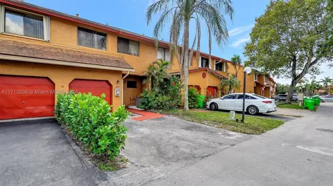 2868 NW 80th Ave, Sunrise, FL 33322