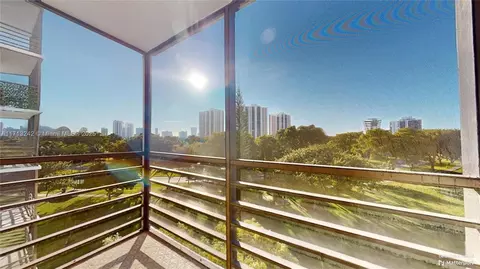 20500 W Country Club Dr #509, Aventura, FL 33180