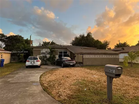 6524 Mayo St, Hollywood, FL 33023