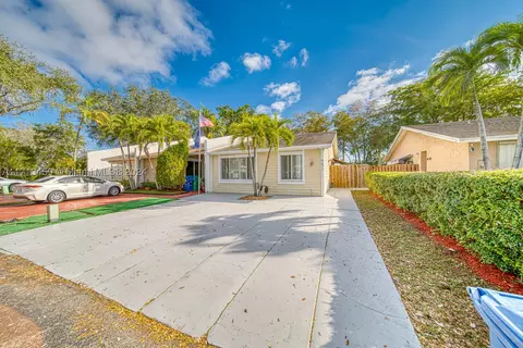9677 SW 147th Ct, Miami, FL 33196