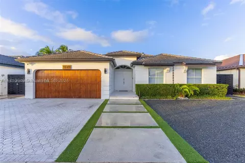 14355 SW 162nd St, Miami, FL 33177