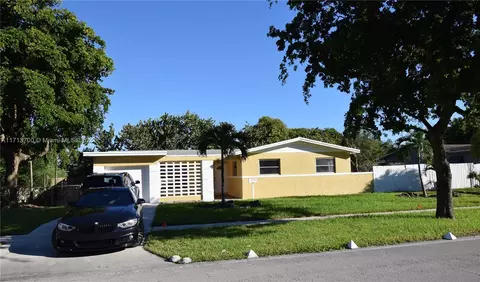 4221 NW 21st St, Lauderhill, FL 33313