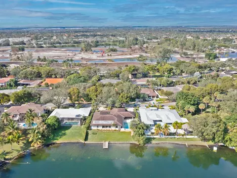 16111 W Troon Cir, Miami Lakes, FL 33014 photo 49