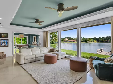 16111 W Troon Cir, Miami Lakes, FL 33014 photo 24