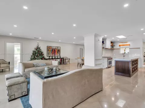 16111 W Troon Cir, Miami Lakes, FL 33014 photo 29